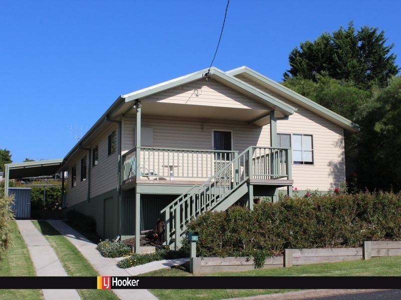 5 Gordon Street, Bega NSW 2550
