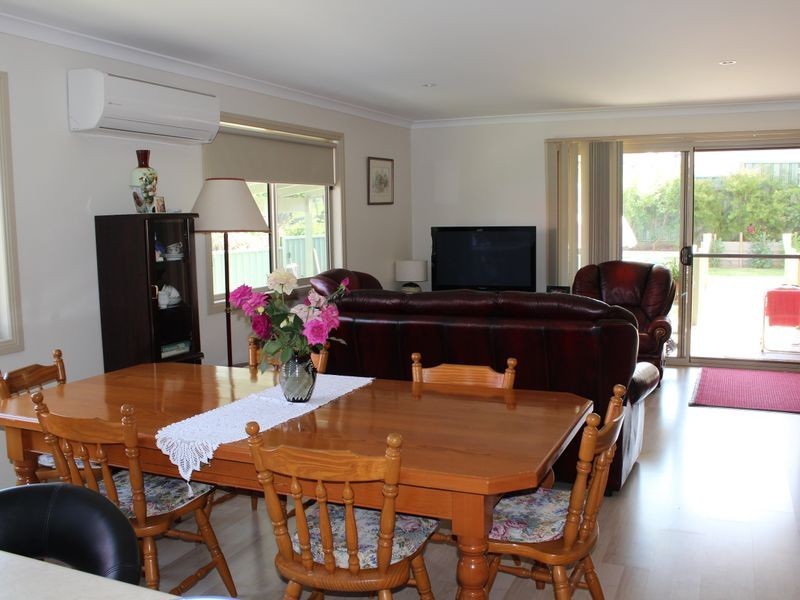 5 Gordon Street, Bega NSW 2550