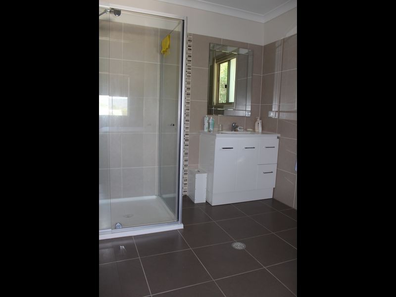 5 Gordon Street, Bega NSW 2550