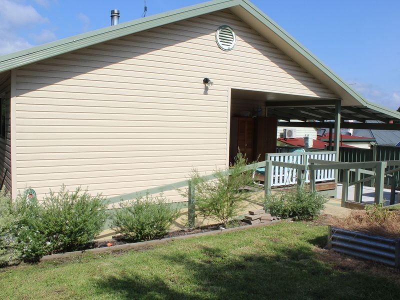 5 Gordon Street, Bega NSW 2550
