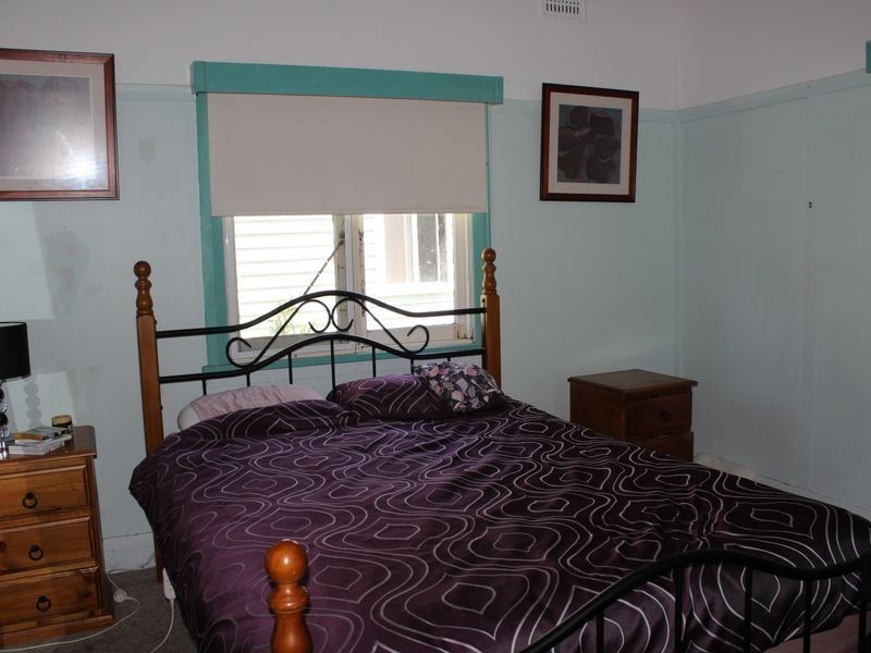 34 Parker Street, Bega NSW 2550