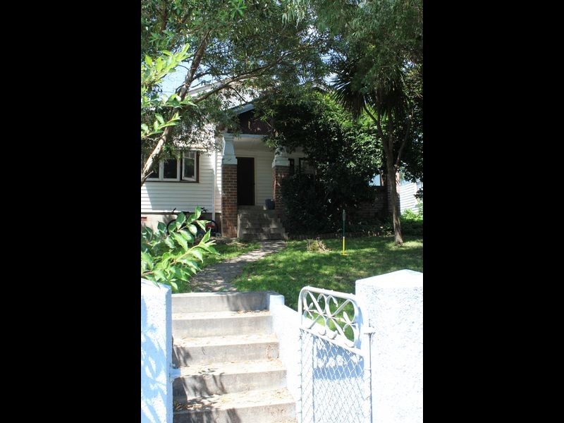 34 Parker Street, Bega NSW 2550