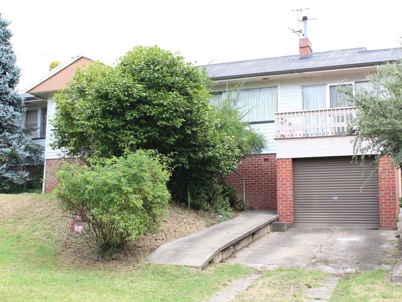 5 Dowling Street, Bega NSW 2550