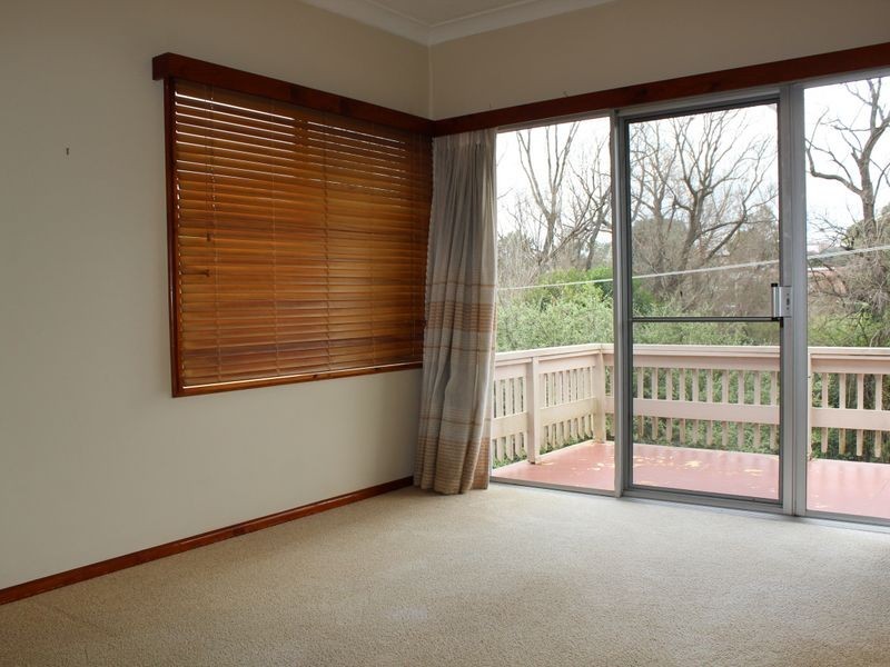 5 Dowling Street, Bega NSW 2550