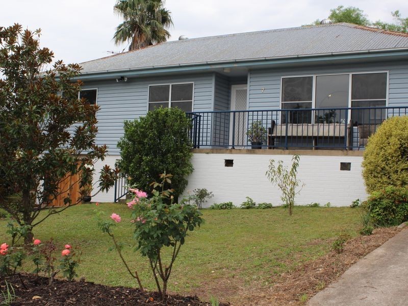 7 Girraween Crescent, Bega NSW 2550