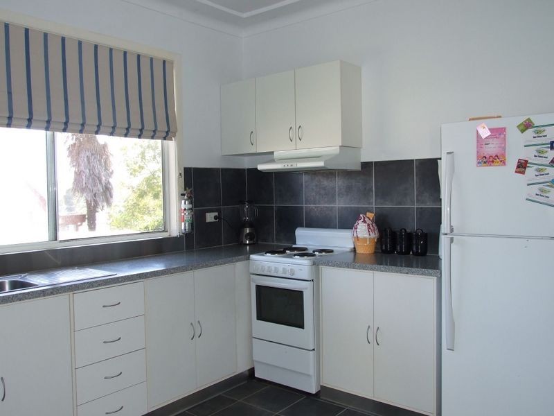 1 Watson Street, Bega NSW 2550