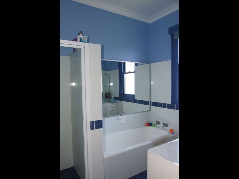 1 Watson Street, Bega NSW 2550