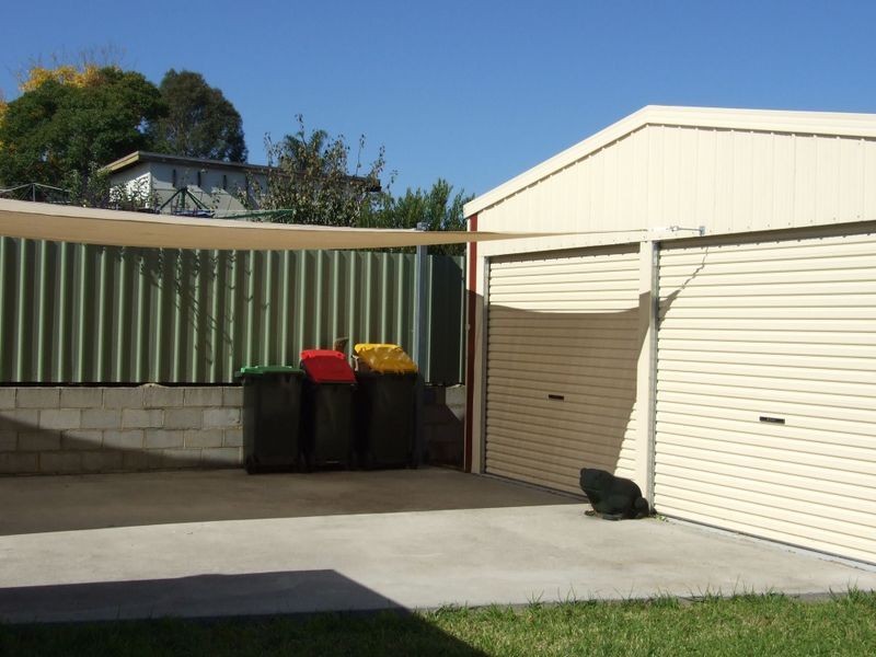 1 Watson Street, Bega NSW 2550