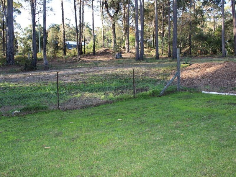 70 Strathmore Crescent, Kalaru NSW 2550