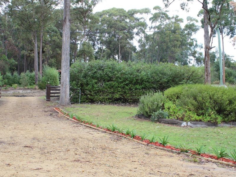 70 Strathmore Crescent, Kalaru NSW 2550