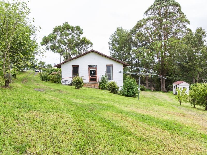 33 Kirkland Crescent, Bega NSW 2550