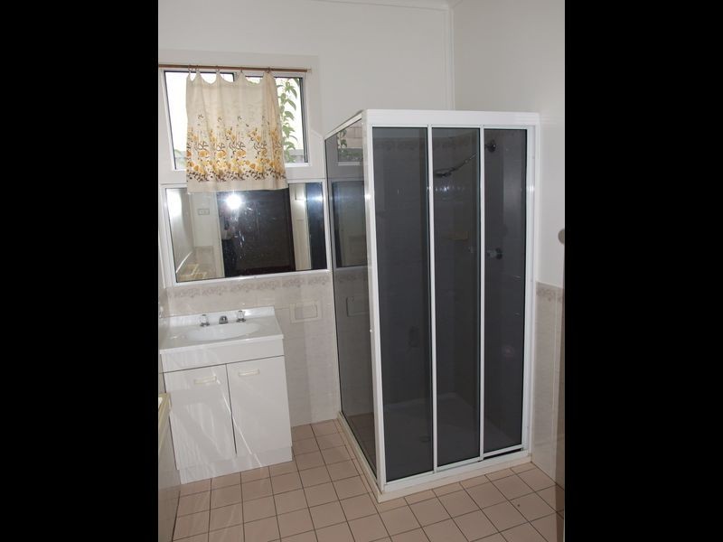 5 Peden Street, Bega NSW 2550