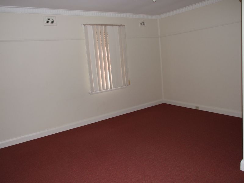 5 Peden Street, Bega NSW 2550