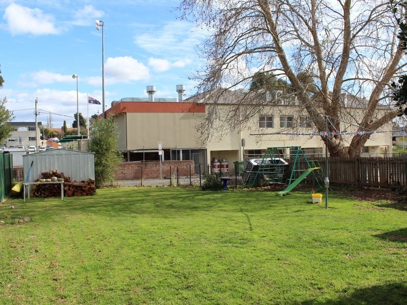 11 Canning Street, Bega NSW 2550