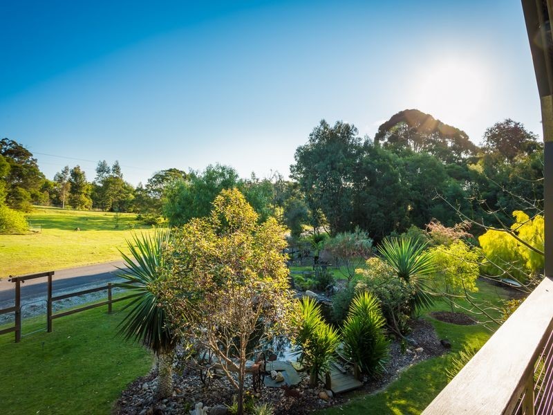 15 Schumack Place, Wallagoot NSW 2550