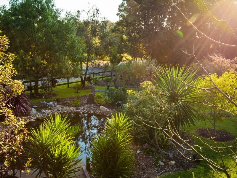 15 Schumack Place, Wallagoot NSW 2550