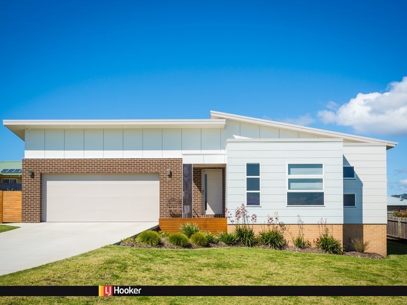 57 Glen Mia Drive, Bega NSW 2550