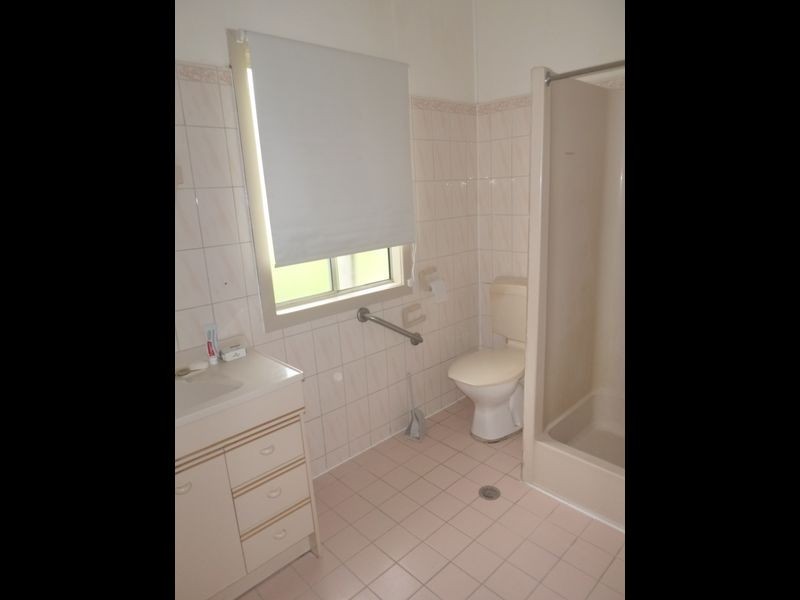 76 Meringo Street, Bega NSW 2550