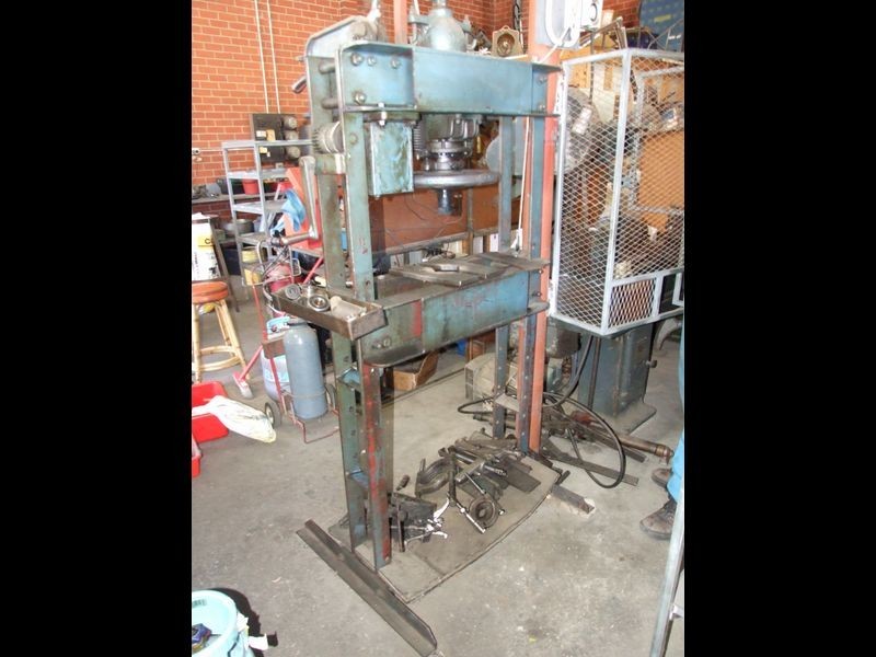 Shop 1 West Street, Bega NSW 2550