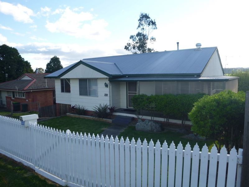 237 Auckland Street, Bega NSW 2550