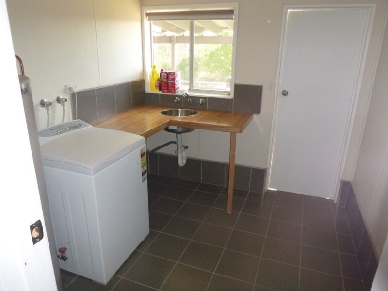 237 Auckland Street, Bega NSW 2550