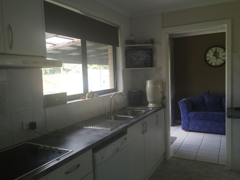 3 Deborah Crescent, Bega NSW 2550