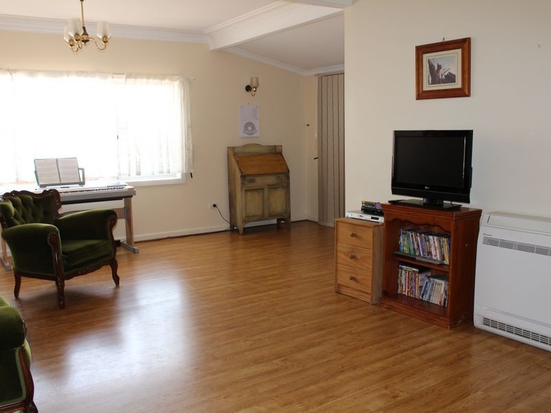 93 Parker Street, Bega NSW 2550