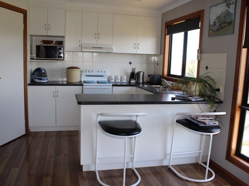 284 Kameruka Lane, Angledale NSW 2550