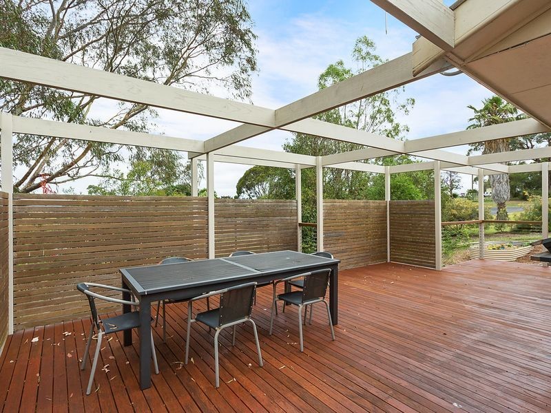 84 Lynjohn Drive, Bega NSW 2550
