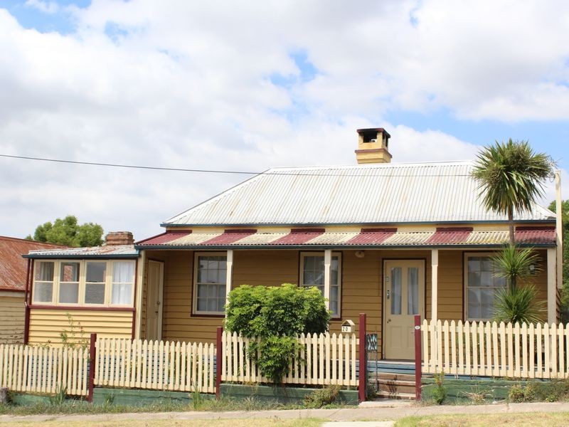 20 Bega Street, Bega NSW 2550