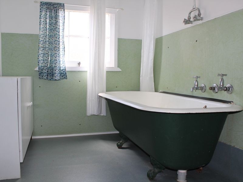 20 Bega Street, Bega NSW 2550