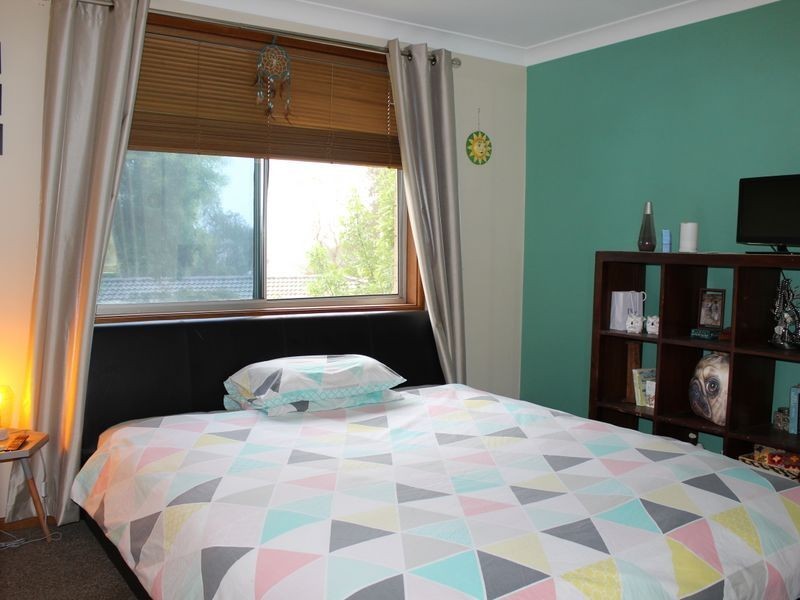 99 Lynjohn Drive, Bega NSW 2550