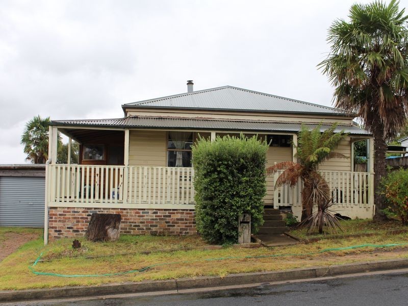 17 Prospect Street, Bega NSW 2550