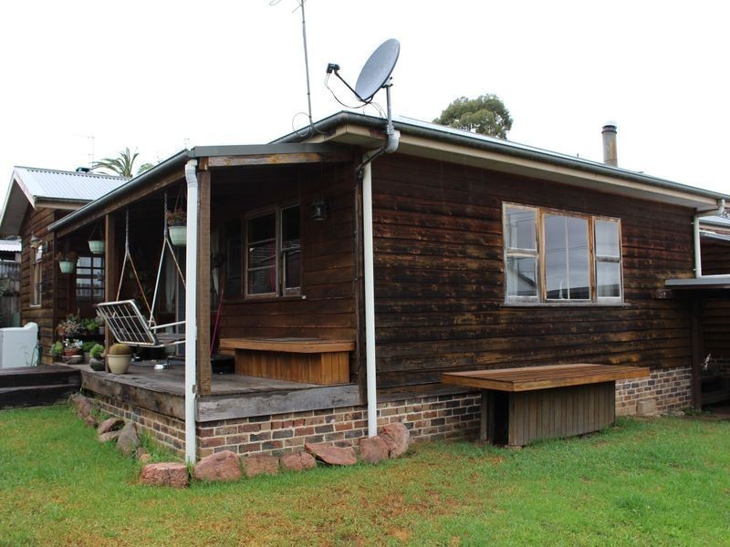 17 Prospect Street, Bega NSW 2550