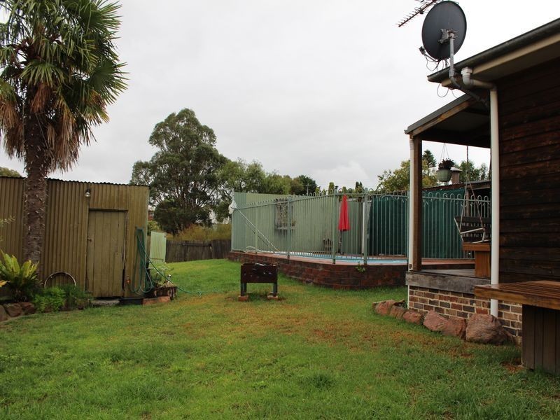 17 Prospect Street, Bega NSW 2550