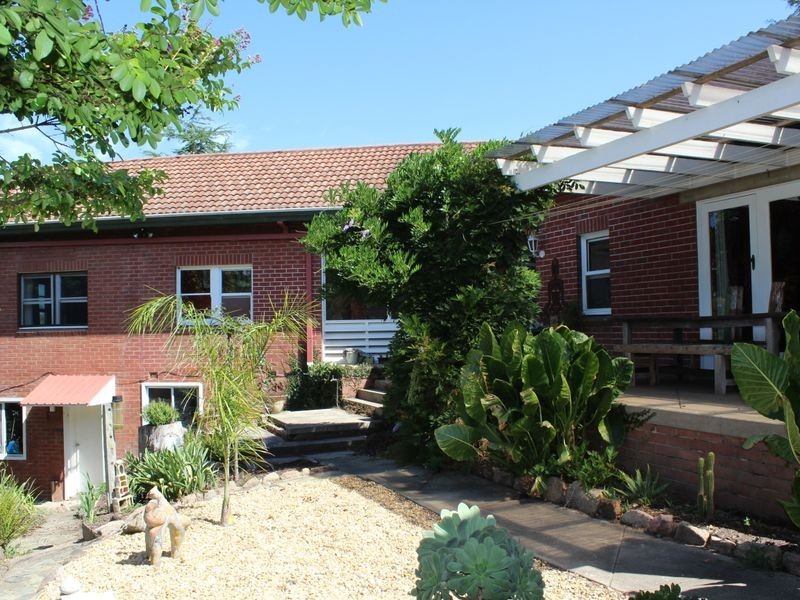 5 Belmore Street, Bega NSW 2550