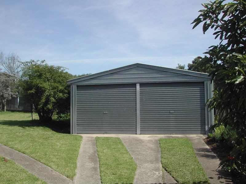 73 Meringo Street, Bega NSW 2550