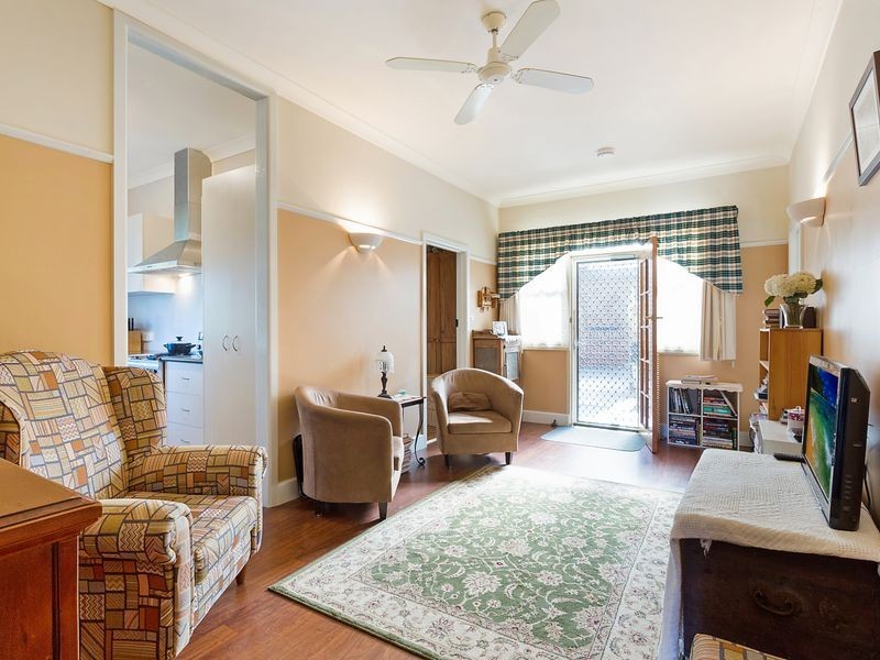 1 Gordon Street, Bega NSW 2550