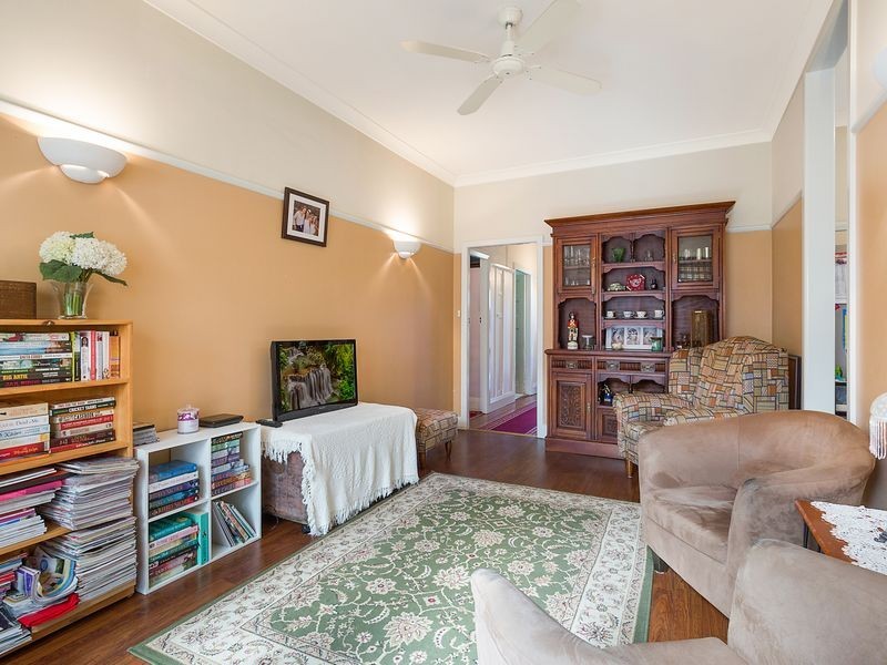 1 Gordon Street, Bega NSW 2550