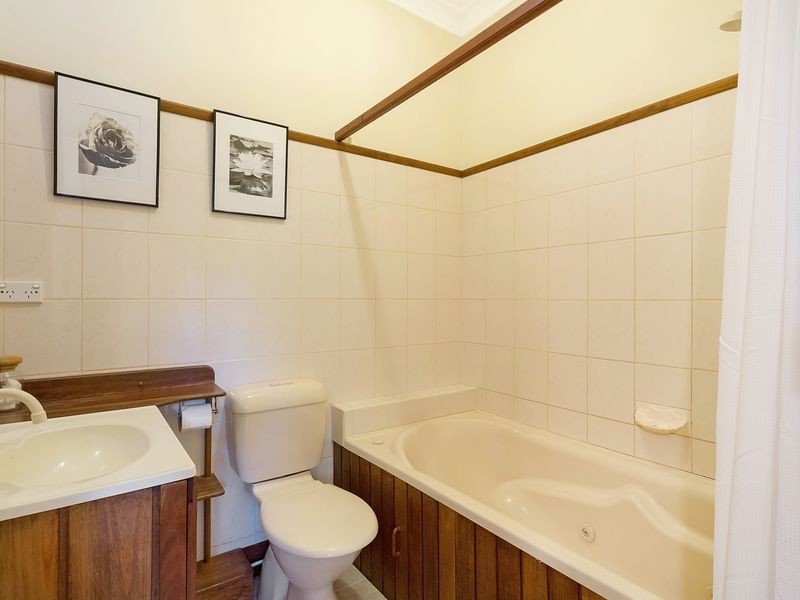 1 Gordon Street, Bega NSW 2550