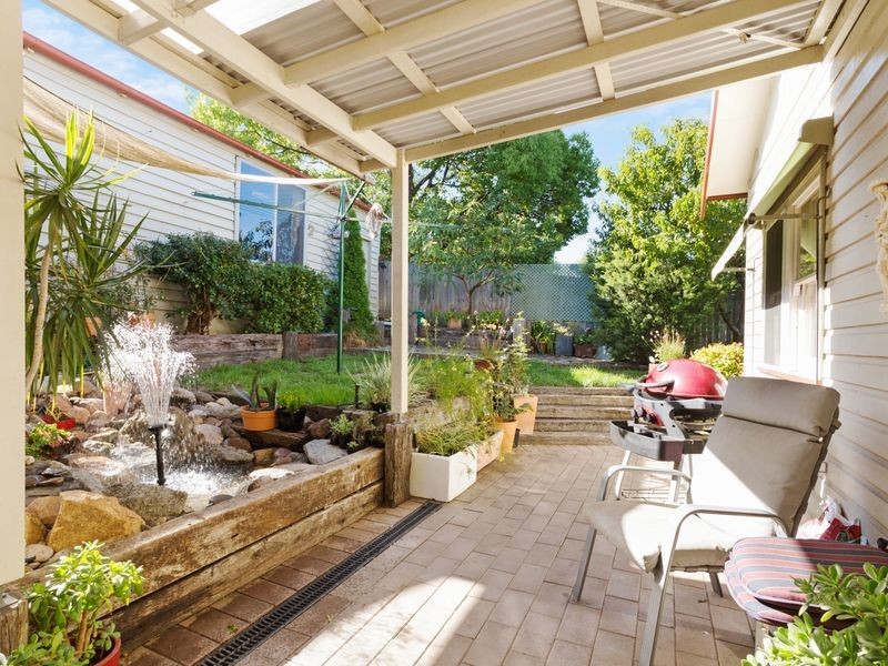 1 Gordon Street, Bega NSW 2550