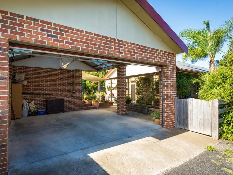 1 Gordon Street, Bega NSW 2550