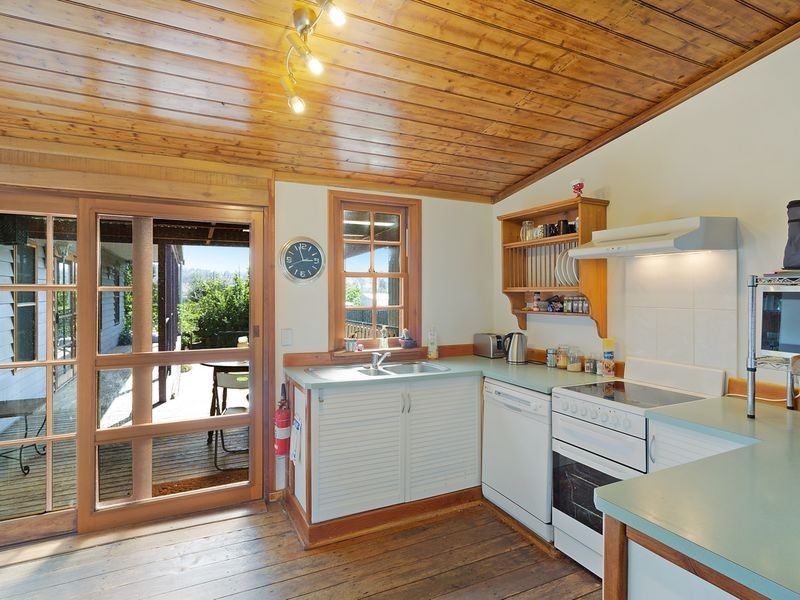 85 Valley Street, Bega NSW 2550