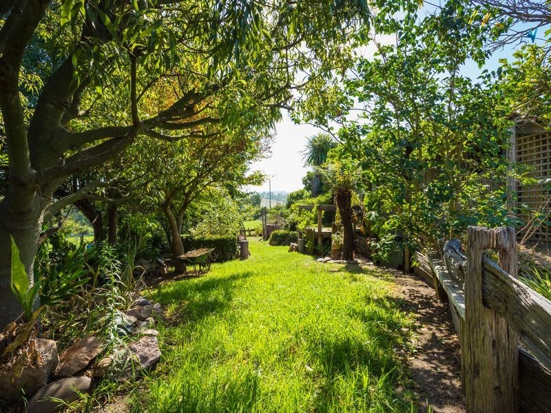 85 Valley Street, Bega NSW 2550