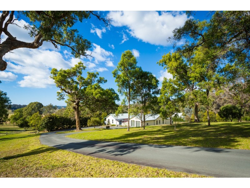 95 Mountview Close, Bega NSW 2550
