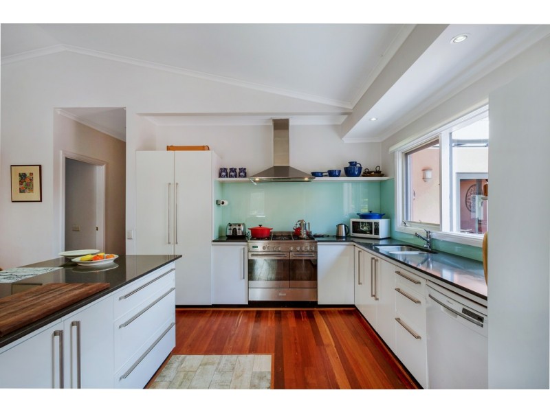 95 Mountview Close, Bega NSW 2550
