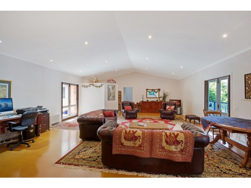 95 Mountview Close, Bega NSW 2550