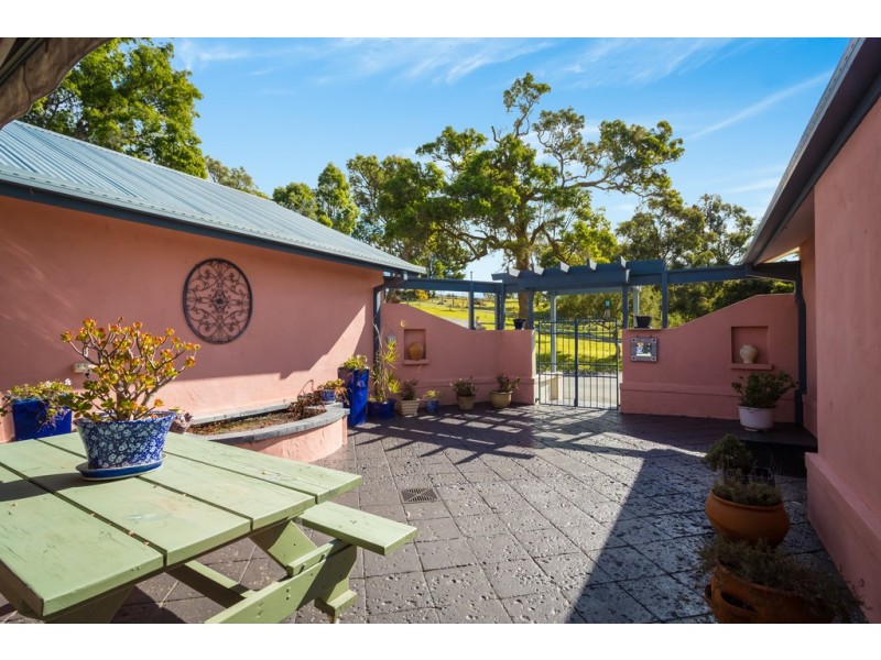 95 Mountview Close, Bega NSW 2550