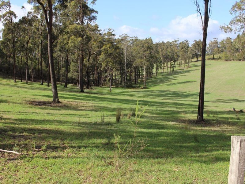 4 Jim McMahon Drive, Kiah NSW 2551