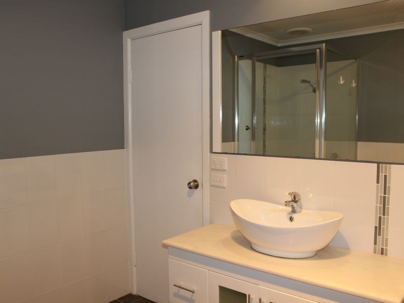 9 Dandar Road, Bega NSW 2550